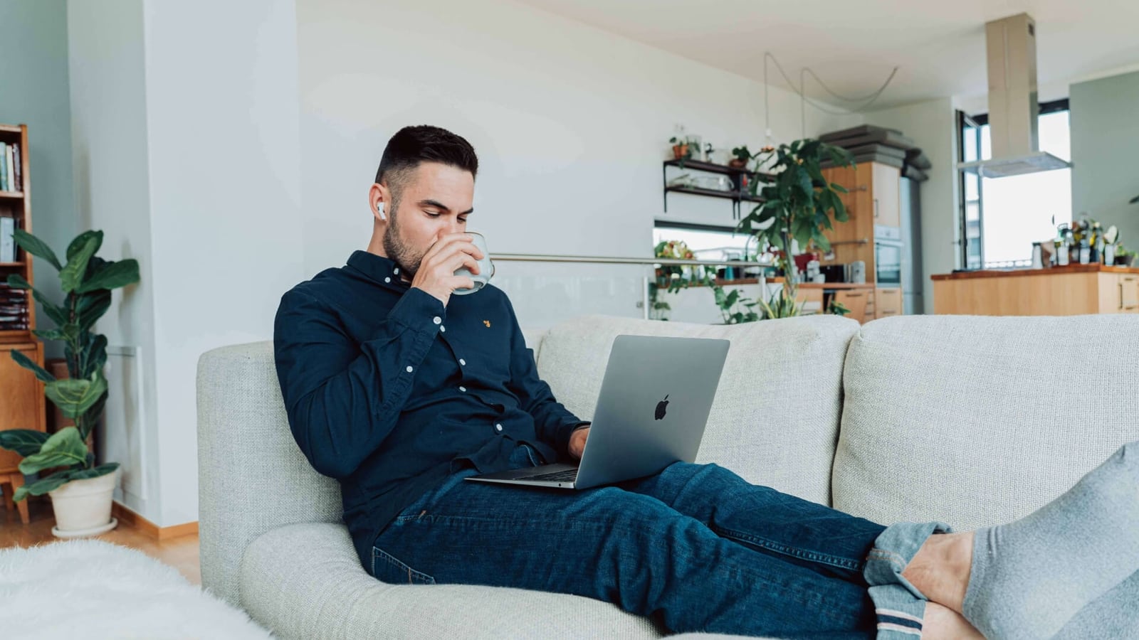 how-to-take-care-of-your-work-life-balance-while-working-remotely